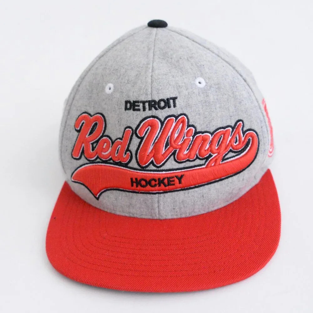 Mitchell & Ness Grey and Red Detroit Red Wings Wool Adjustable Leather Strap Hat